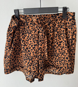 SHORT ALGODÓN ANIMAL PRINT